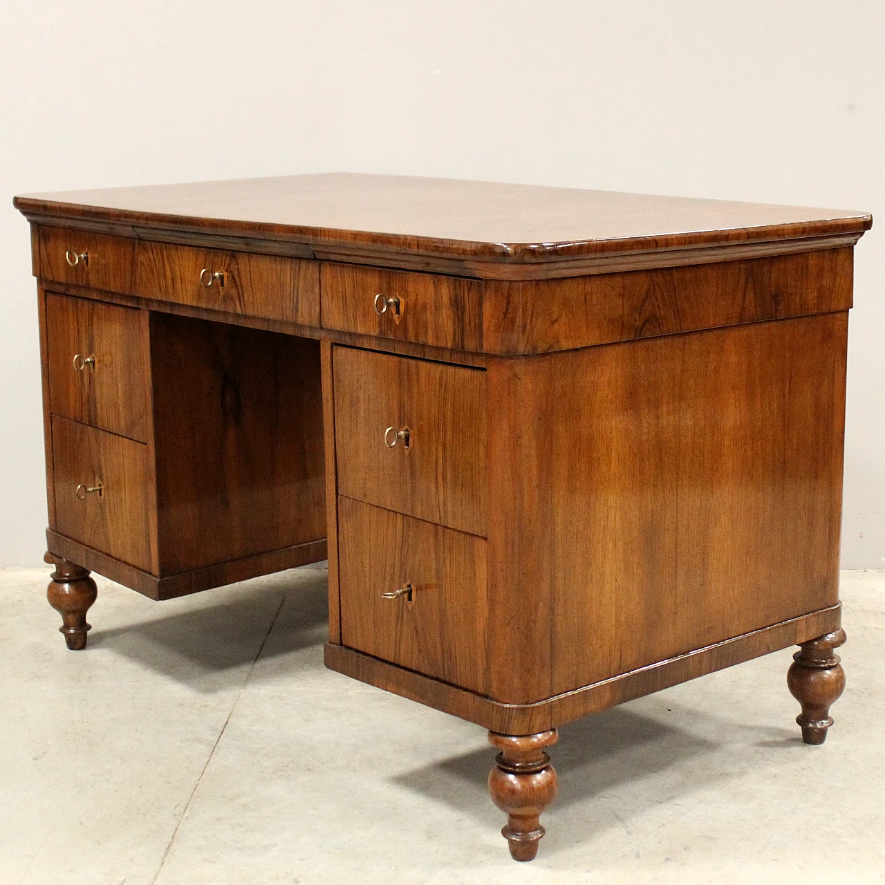 Louis Philippe desk in solid walnut with storage, 19th century 5