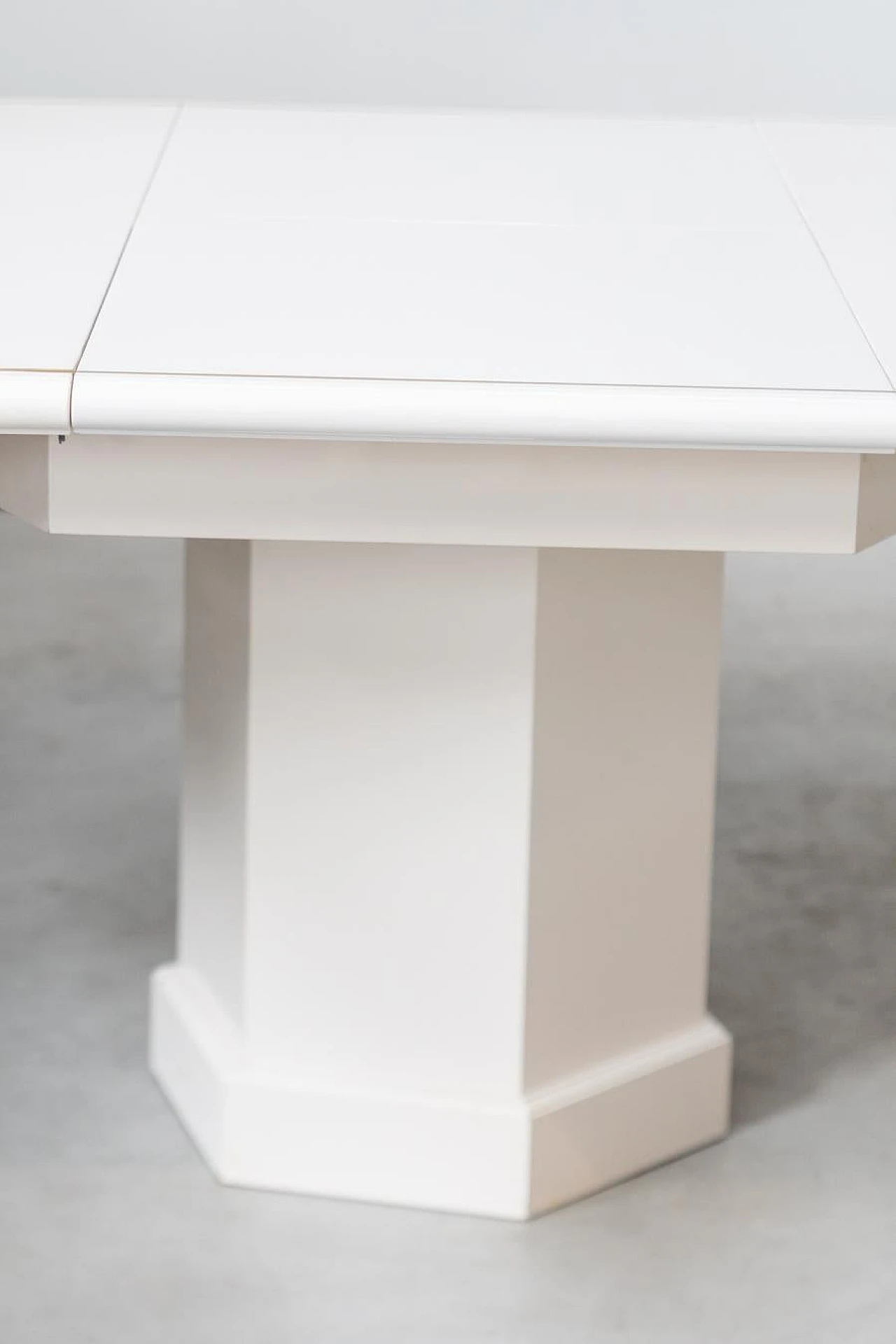 Extendable dining table in white lacquered wood by Mario Sabot, 1980s 18