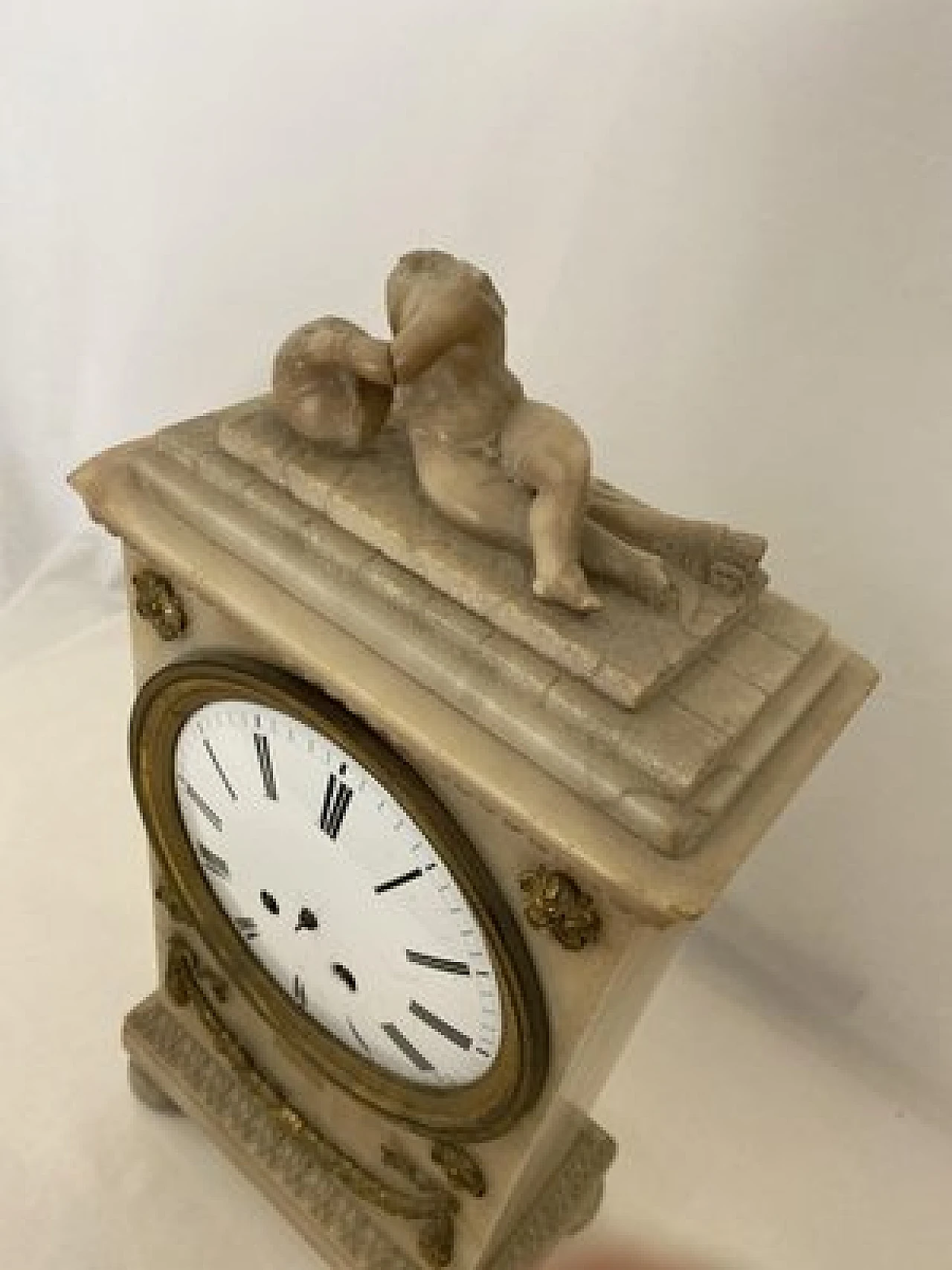 Alabaster temple clock, late 19th century 3