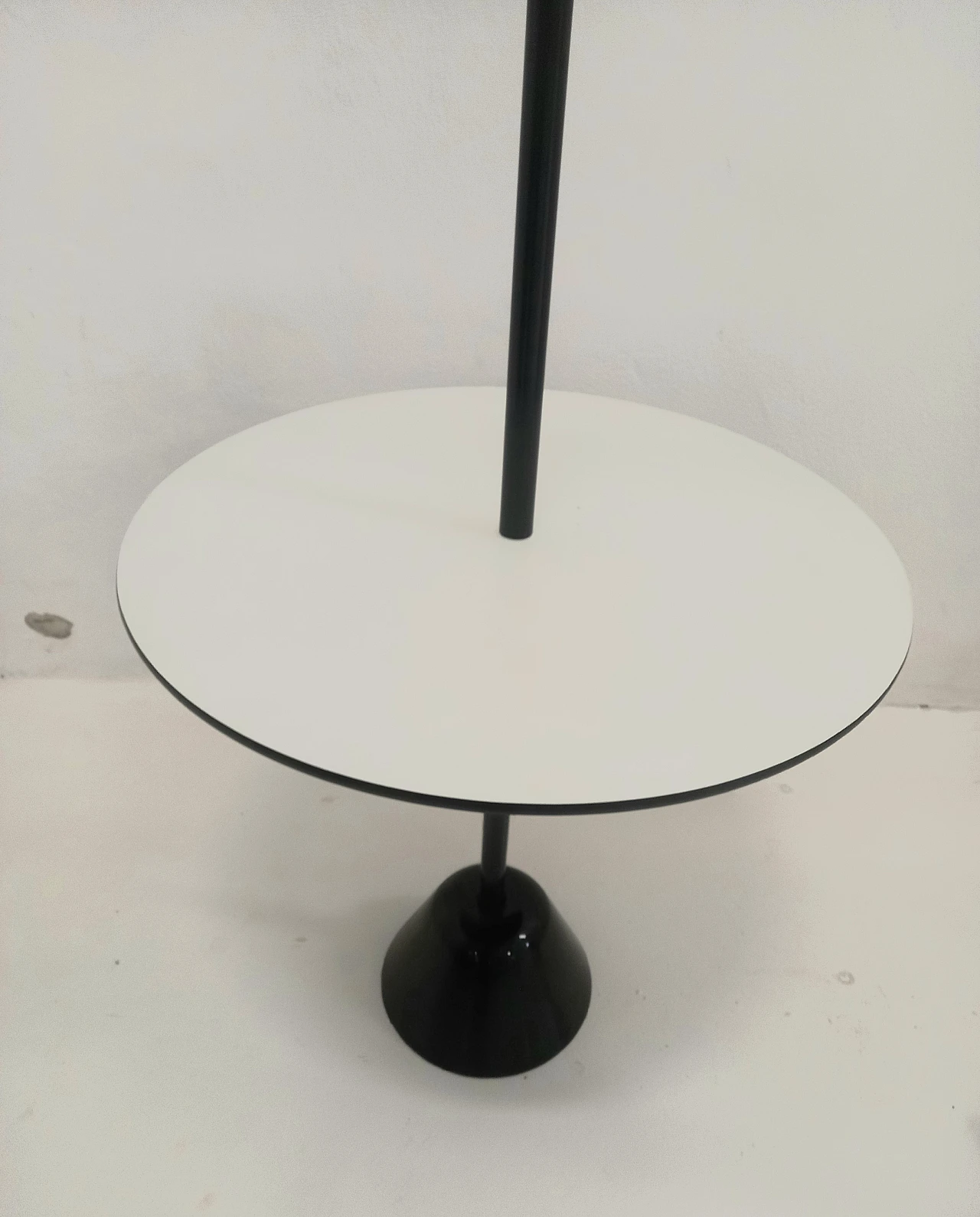 Zanotta valet stand table, 70s 3