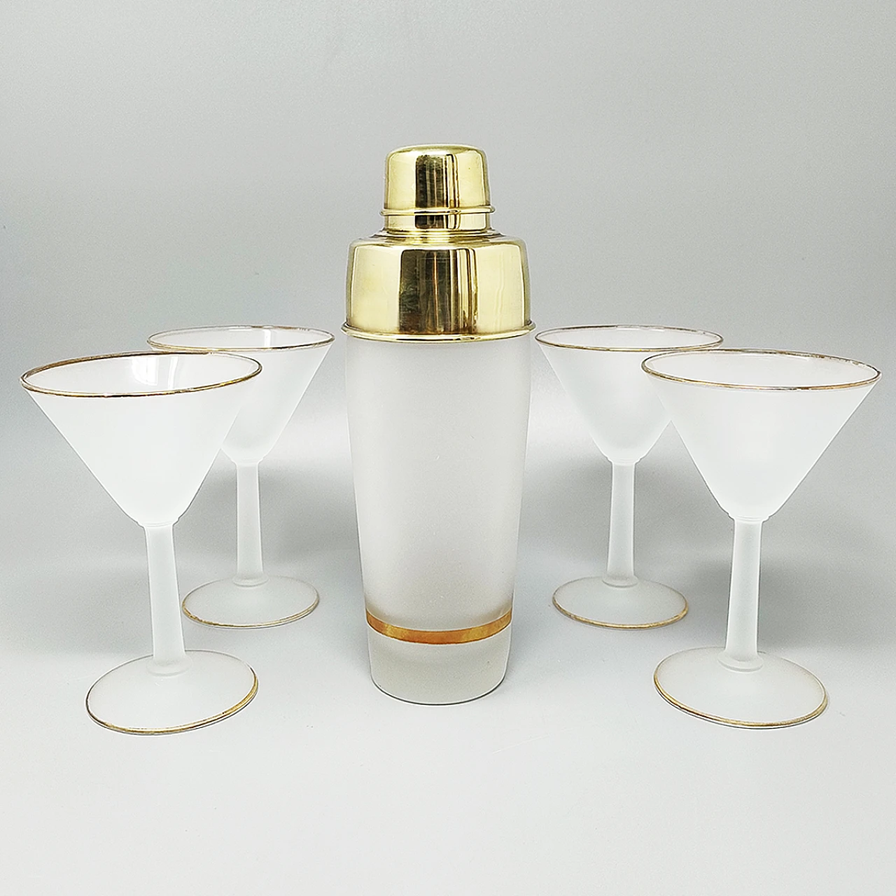 Cocktail shaker set with 4 Glasses, 1960s 3