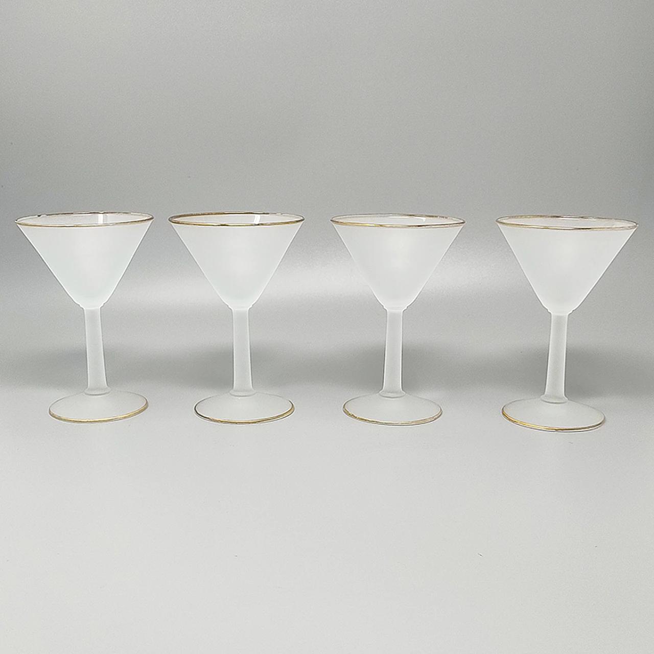 Cocktail shaker set with 4 Glasses, 1960s 7