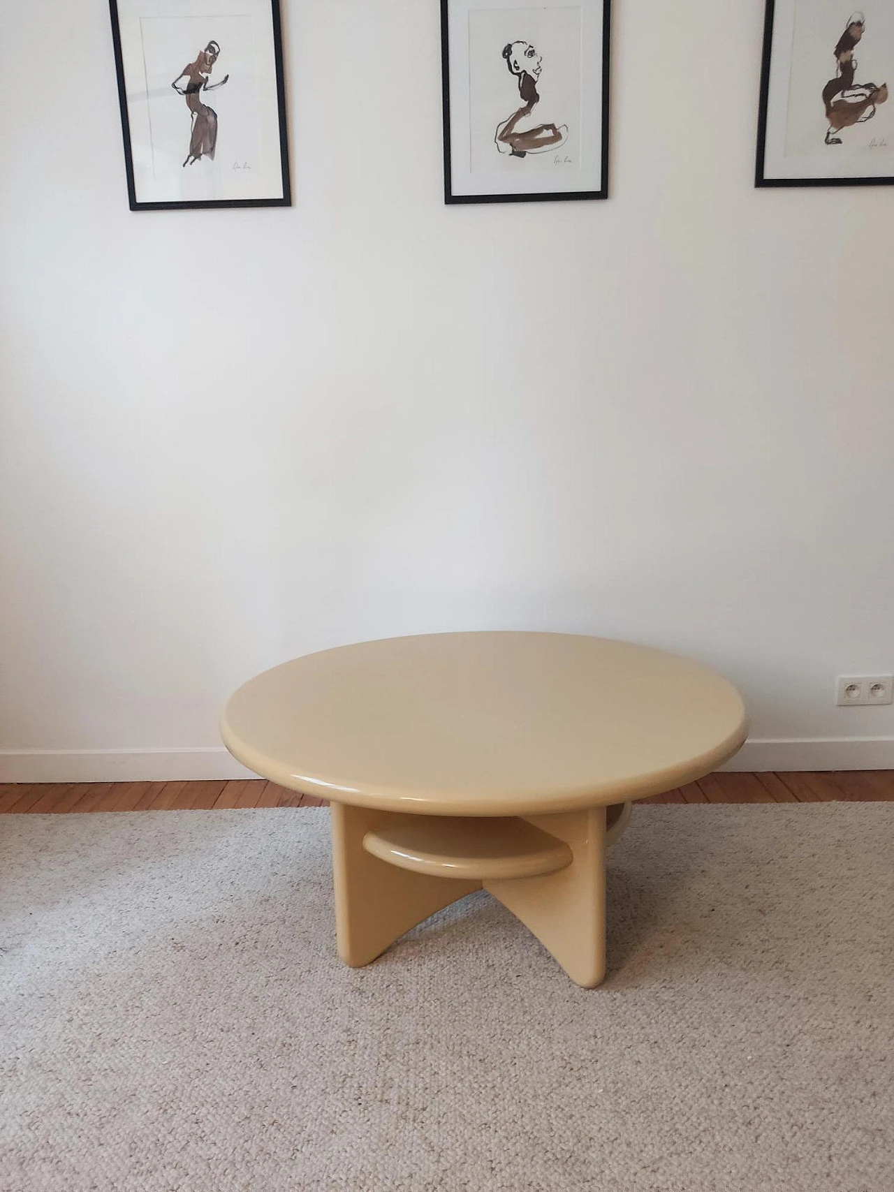 Danish circular wood lacquered coffee table, 1990s 2