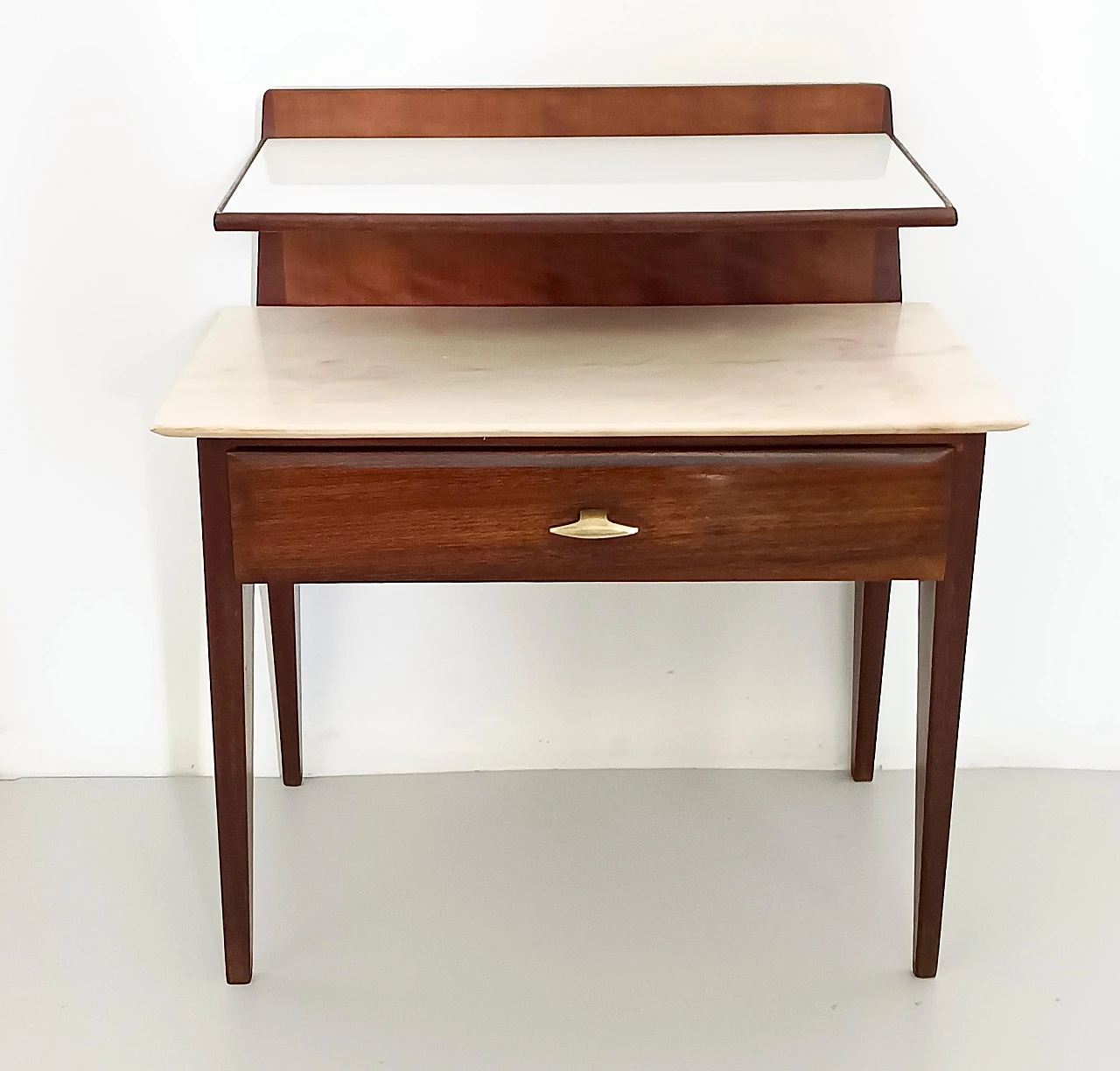 Single Nightstand in the style of Giò Ponti with Glass and Marble Shelves, Italy 3