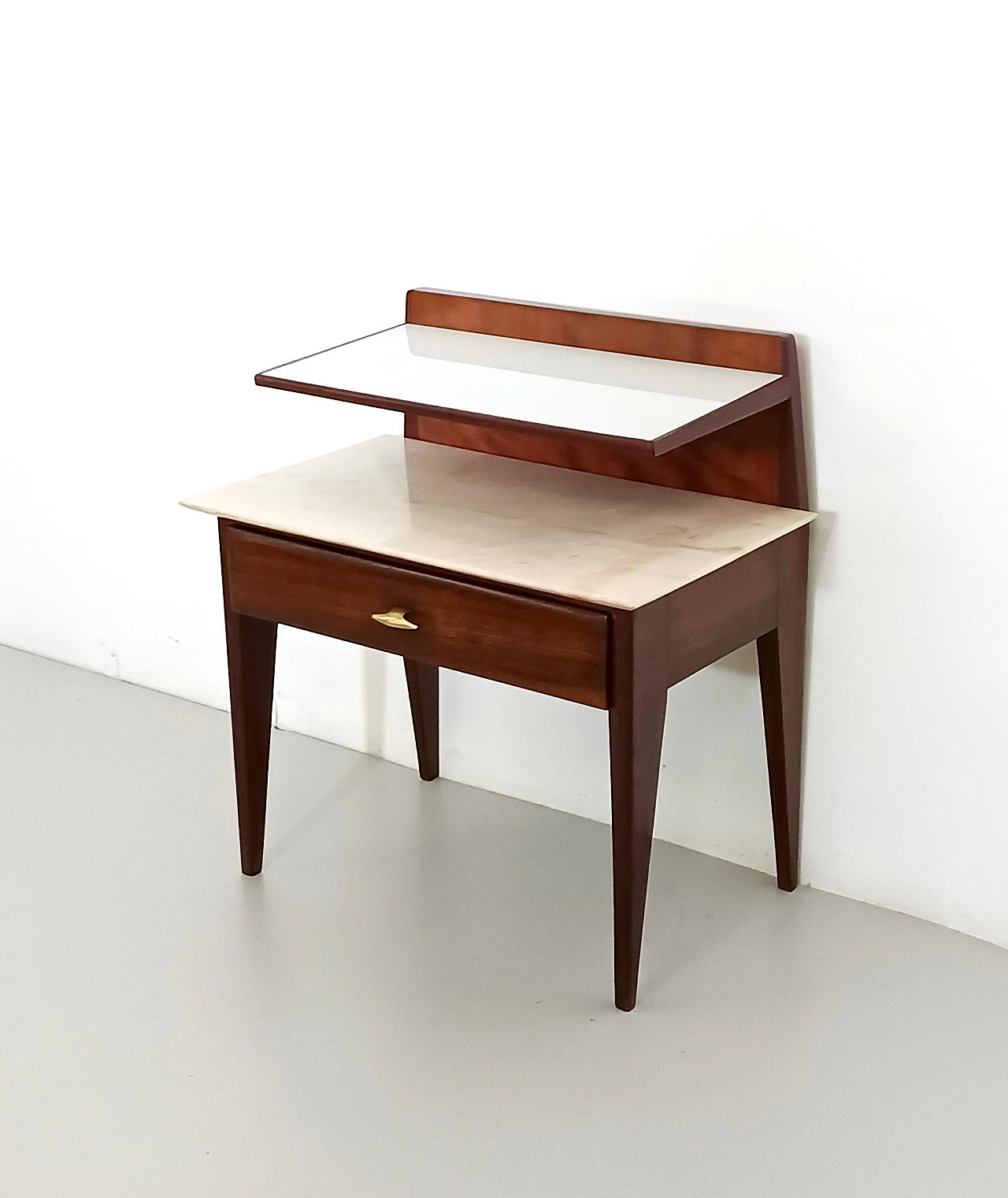 Single Nightstand in the style of Giò Ponti with Glass and Marble Shelves, Italy 4