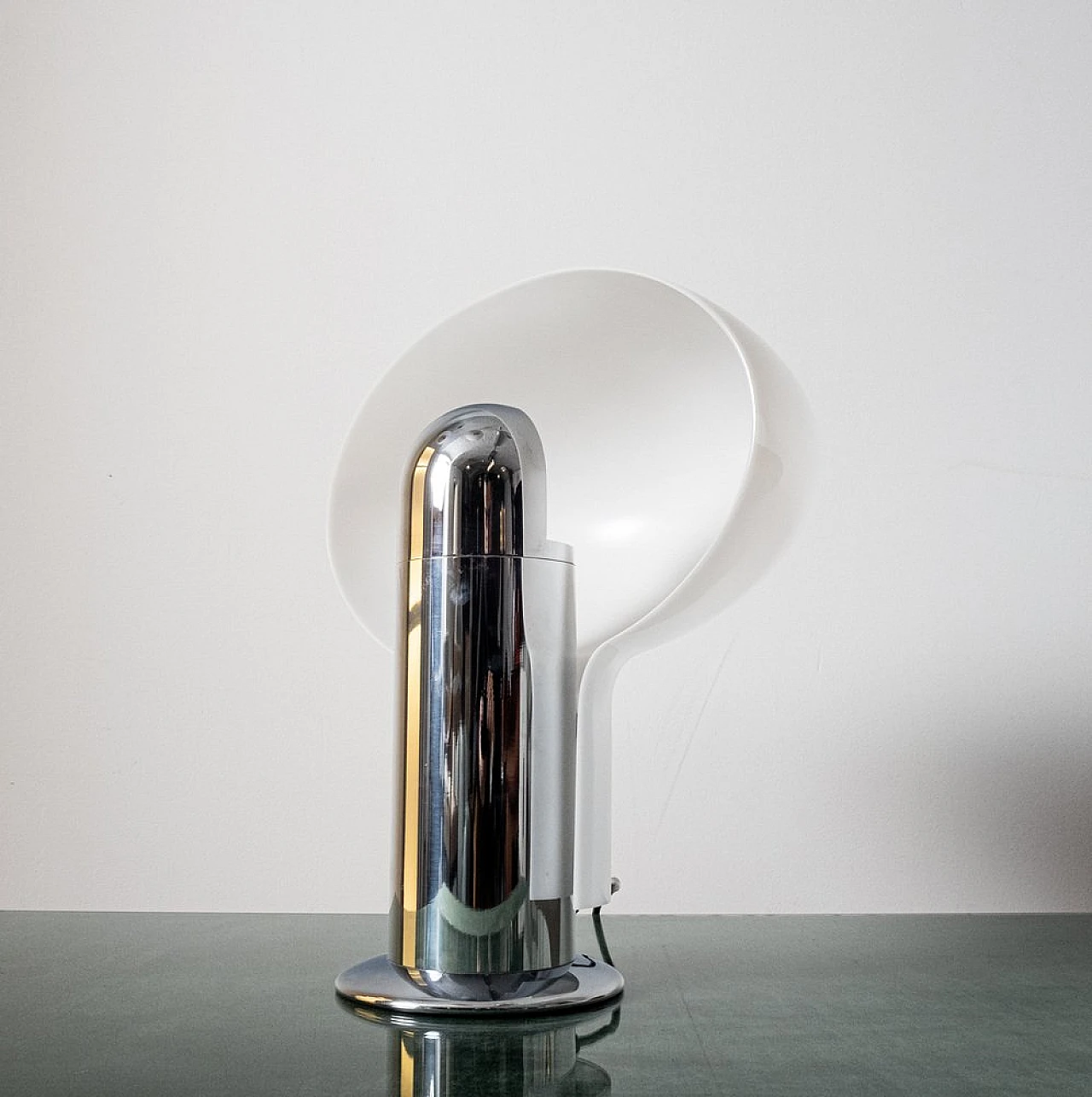 Leuké table lamp by Stilnovo, 1970s 6