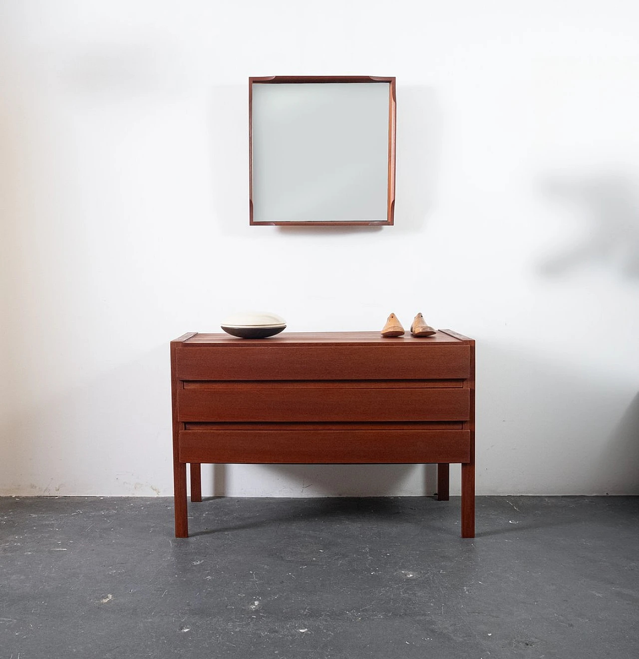 Teak chest of drawers, 1960s 11