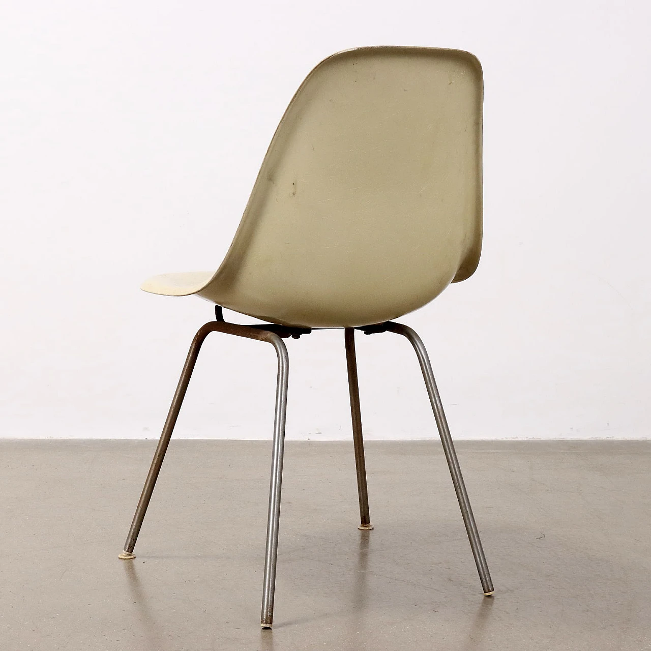 Sedia DSS di Charles & Ray Eames per Vitra, anni '60 8