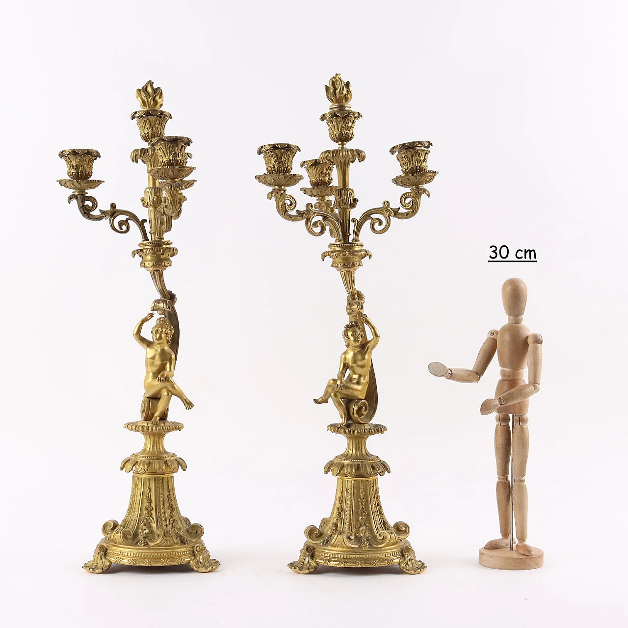 Coppia di Candelabri in Bronzo Dorato 2