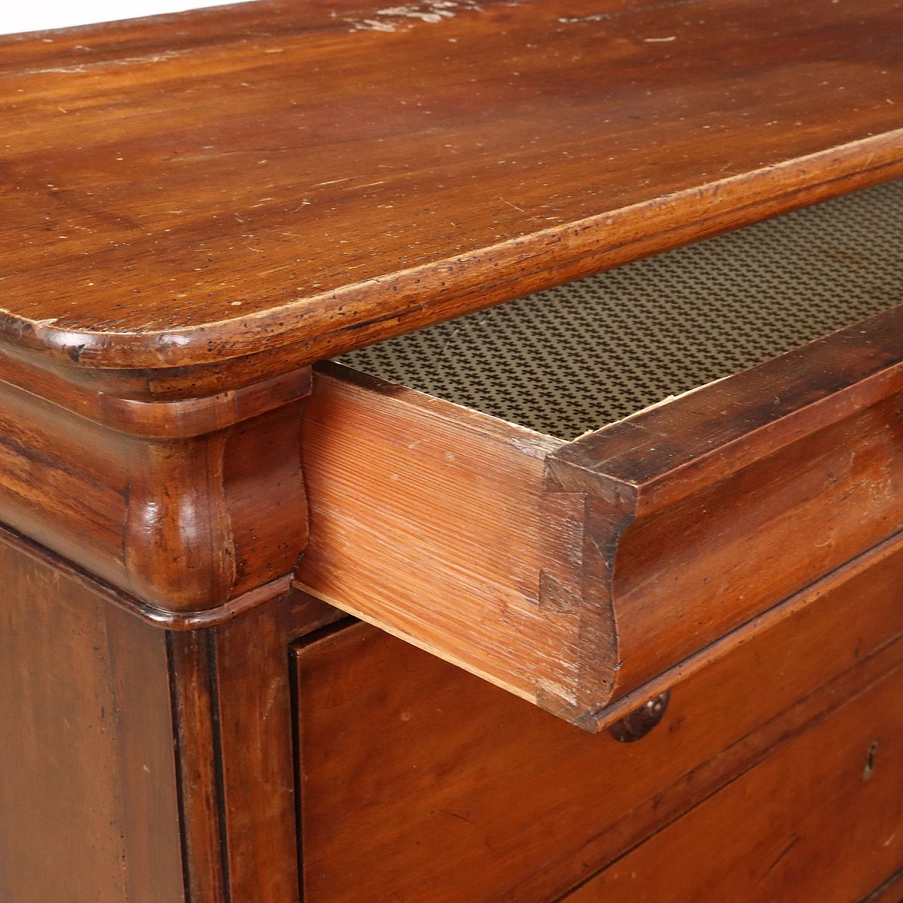 Charles X chest of drawers in walnut, late 19th century 3