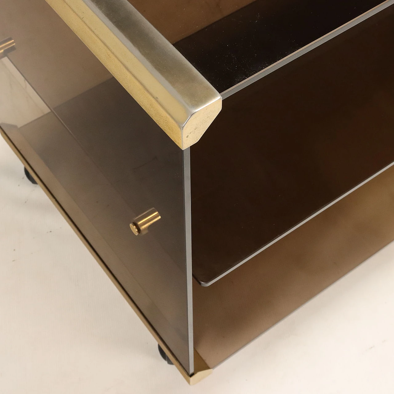 Carrello porta TV in vetro fumè di Gallotti e Radice, anni '80 4