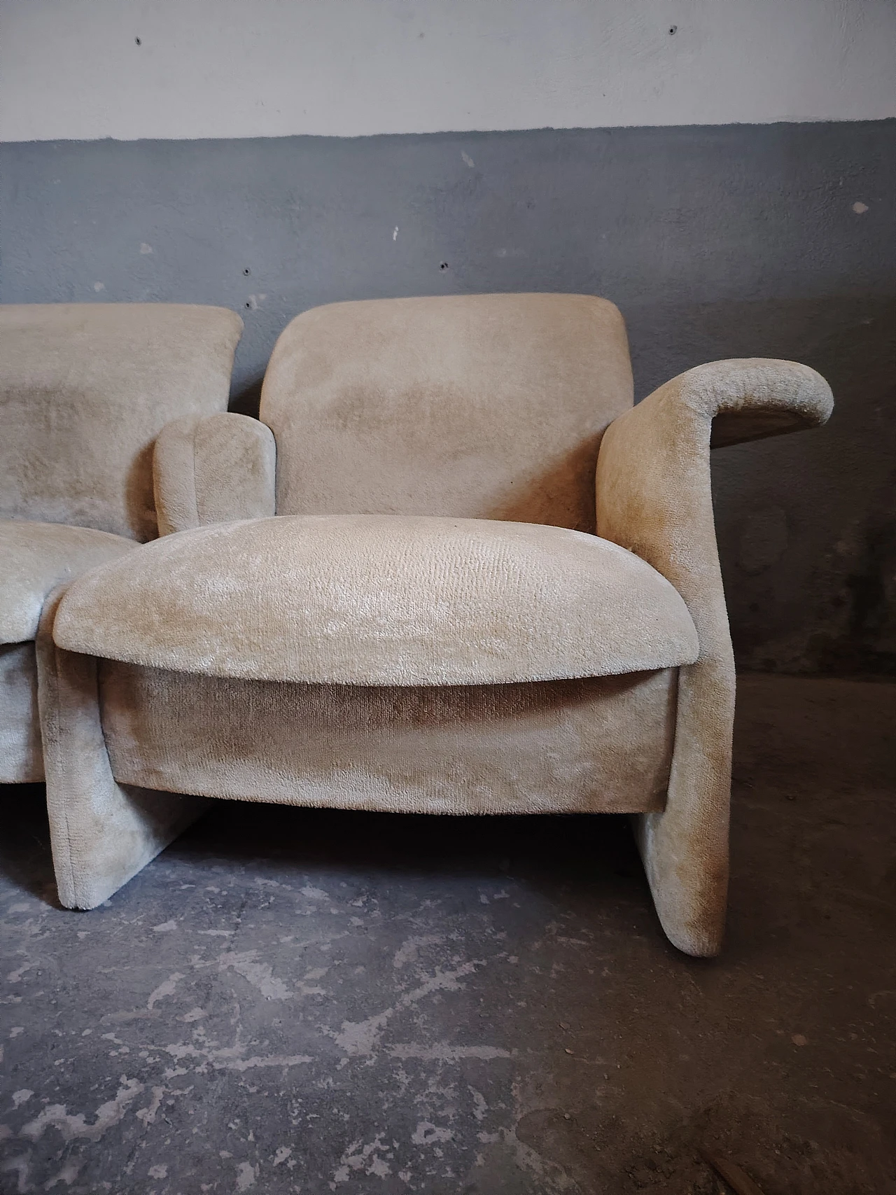 Sforzesca three seater sofa by Simon Gavina, 1980s 2