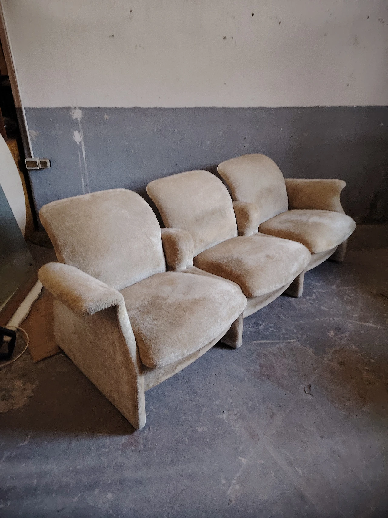 Sforzesca three seater sofa by Simon Gavina, 1980s 5