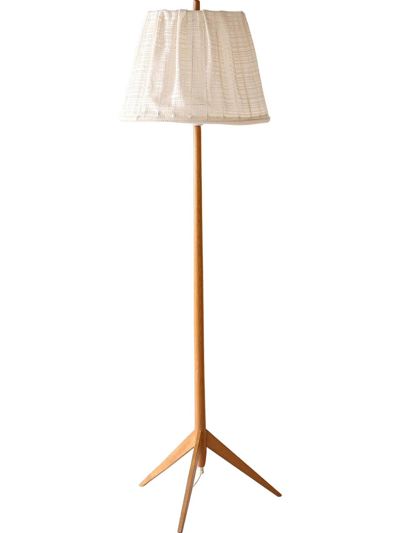 Floor lamp with fabric lampshade 9