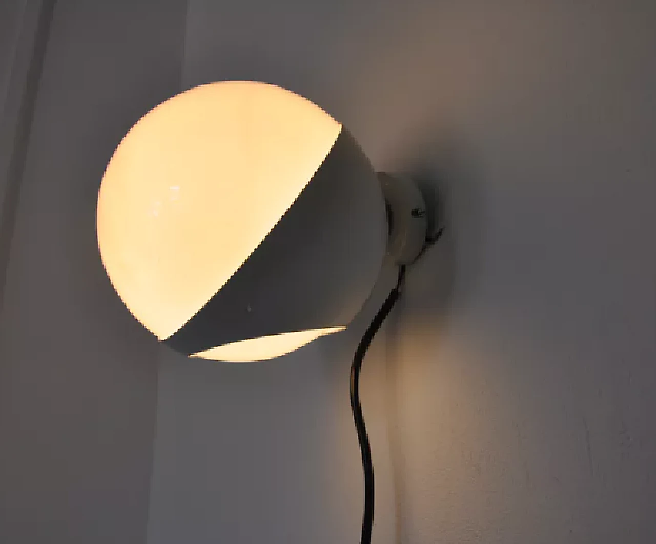 Sfera white wall lamp, 1970s 4