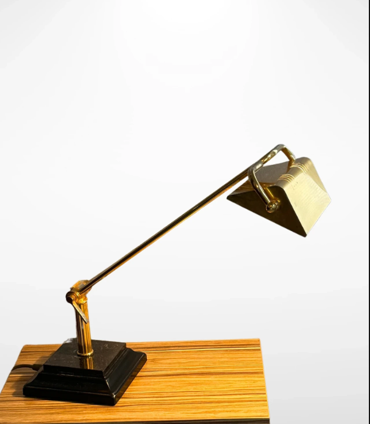 Jointed brass and marble desk lamp, 1970s 1