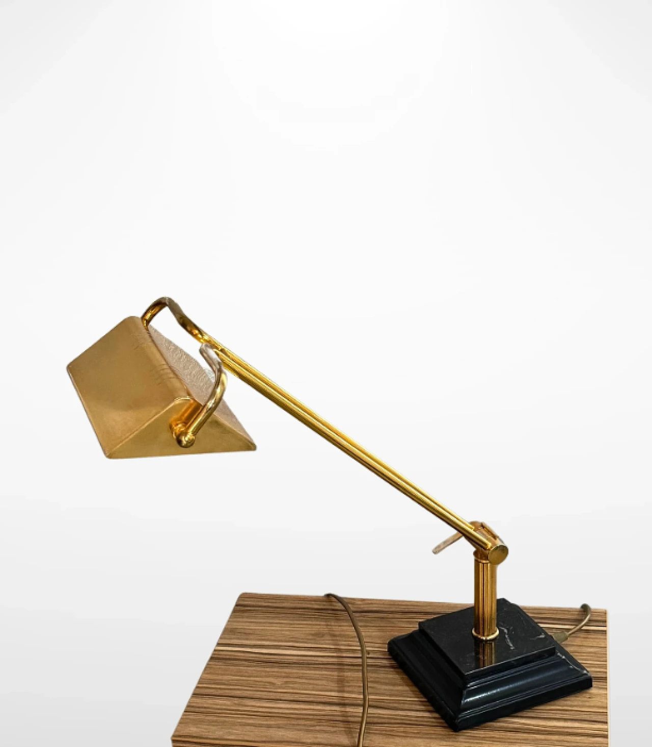 Jointed brass and marble desk lamp, 1970s 2