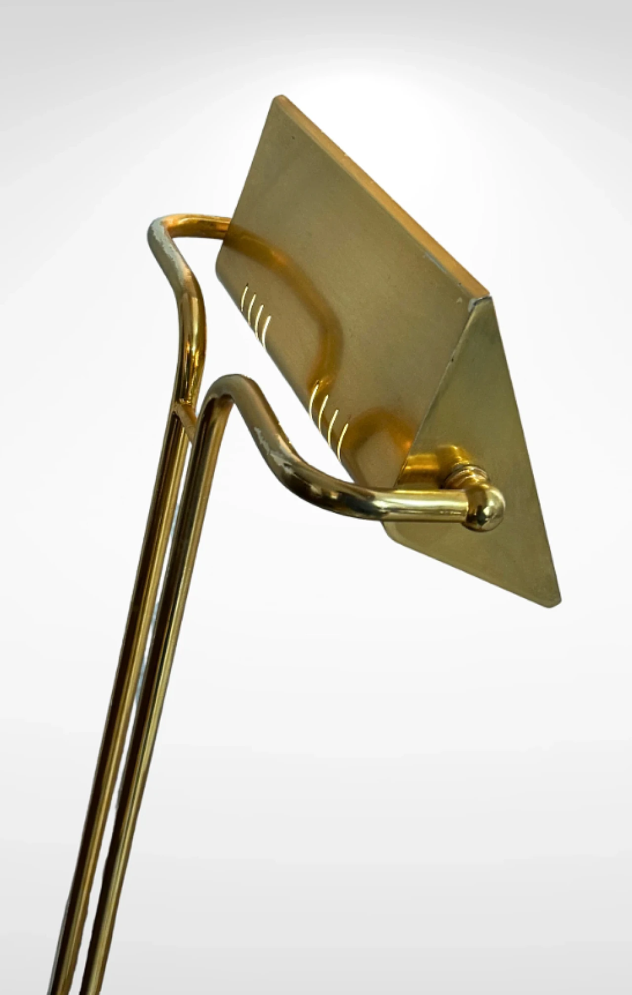 Jointed brass and marble desk lamp, 1970s 7