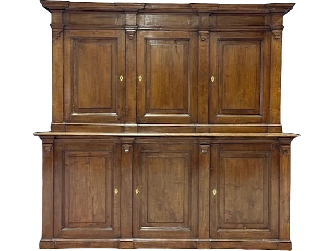 Double boby walnut sideboard, early 19th century 20