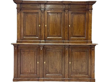 Double boby walnut sideboard, early 19th century