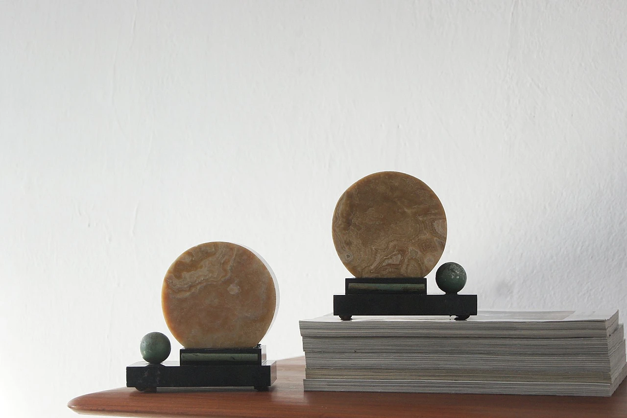 Pair of Art Deco bookends in marble, 1930s 3