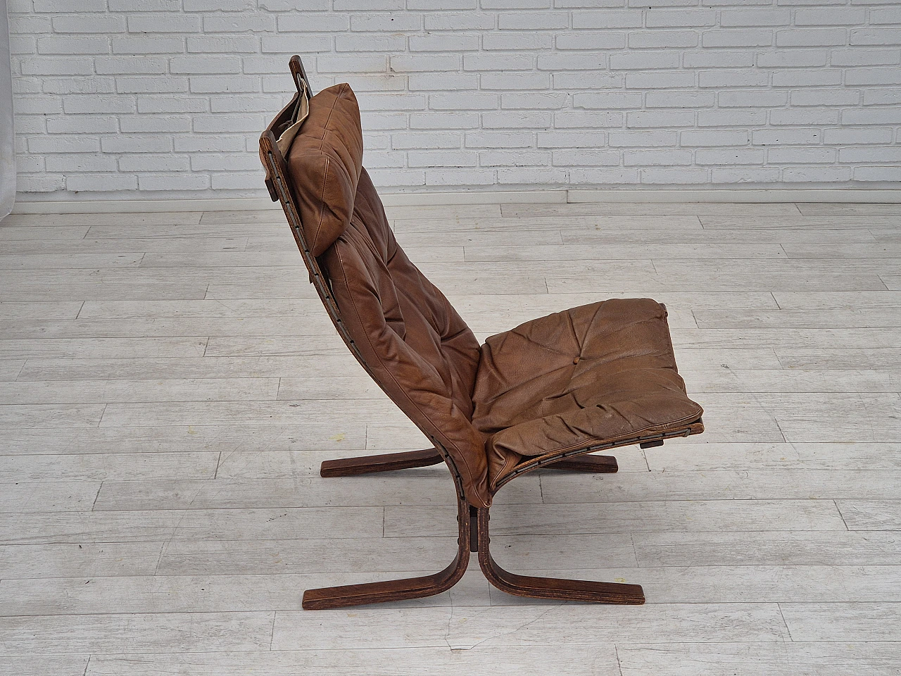 Anni '70, design norvegese di Ingmar Relling, modello "Siesta" per Westnofa 10