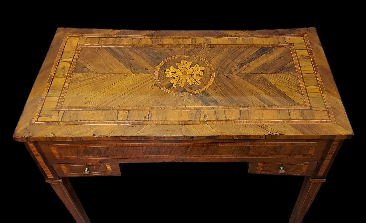 Inlaid vanity writing desk made in Lombardy Italy, 18th century 3