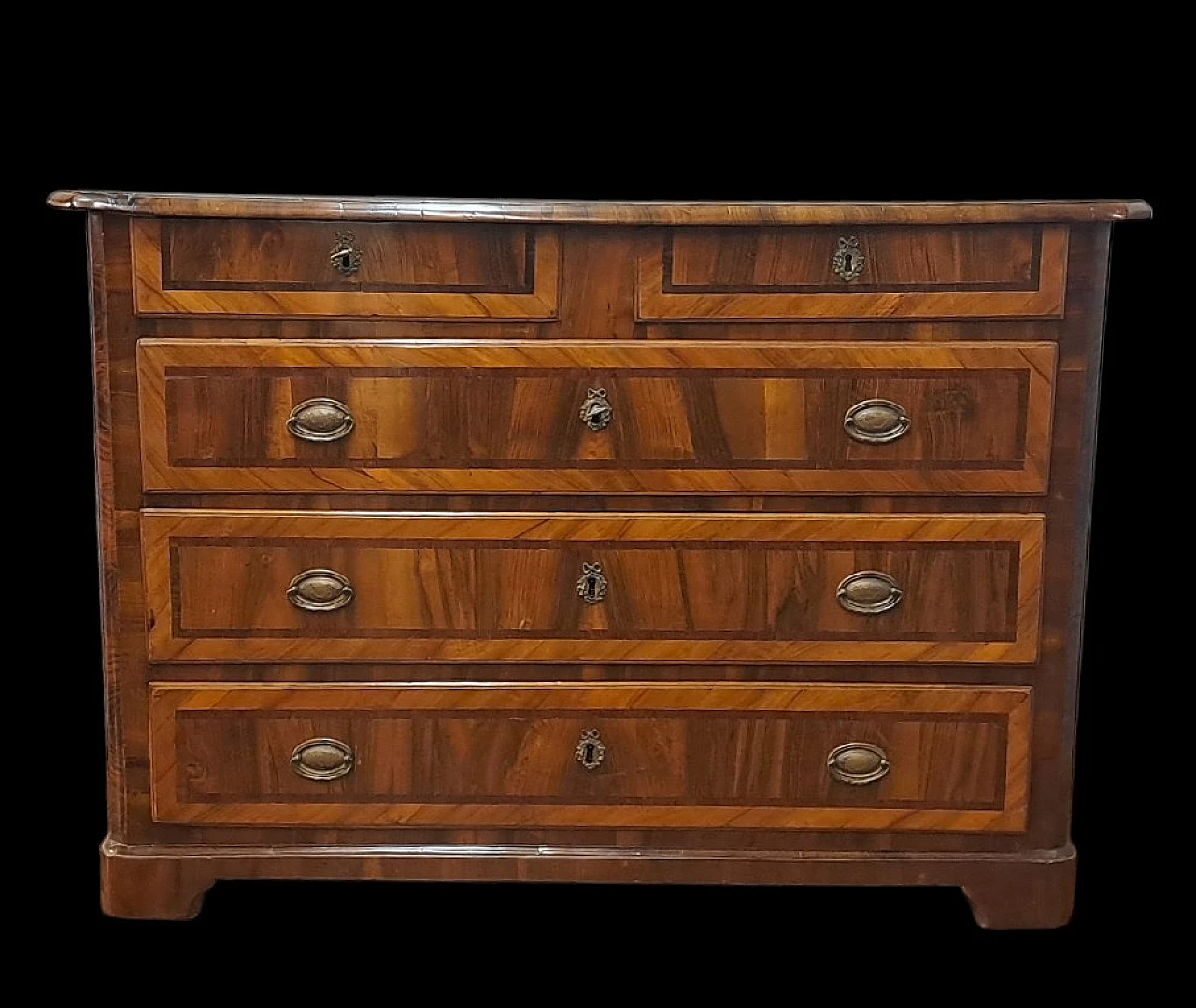 Paneled Chest of drawers made in Veneto Italy, 18th century 1