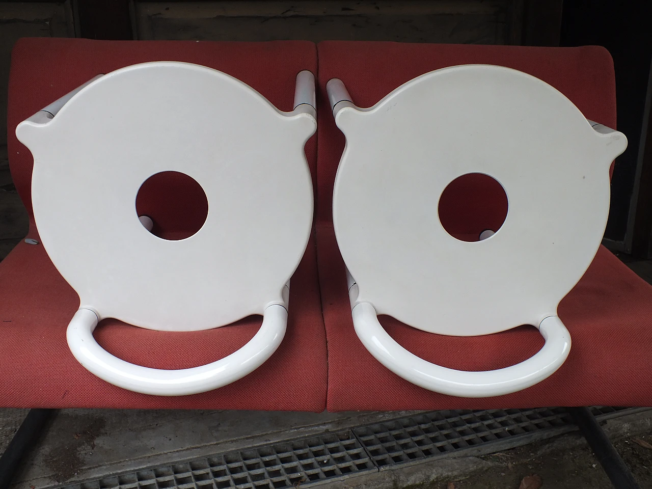 Pair of Polo stools by Anna Castelli Ferrieri for Kartell, 1980s 11