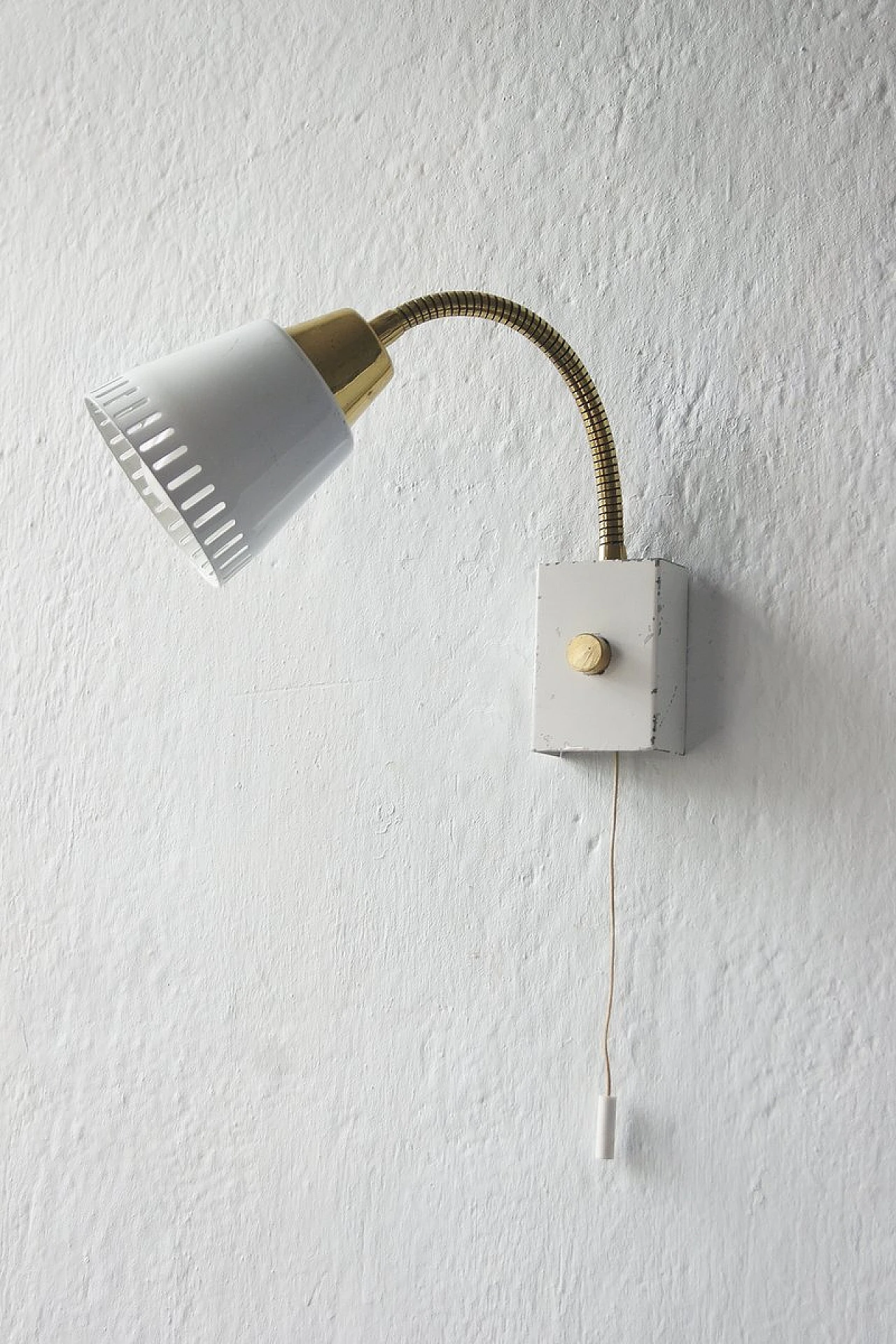 Mid-Century adjustable sconce, 1950s 2