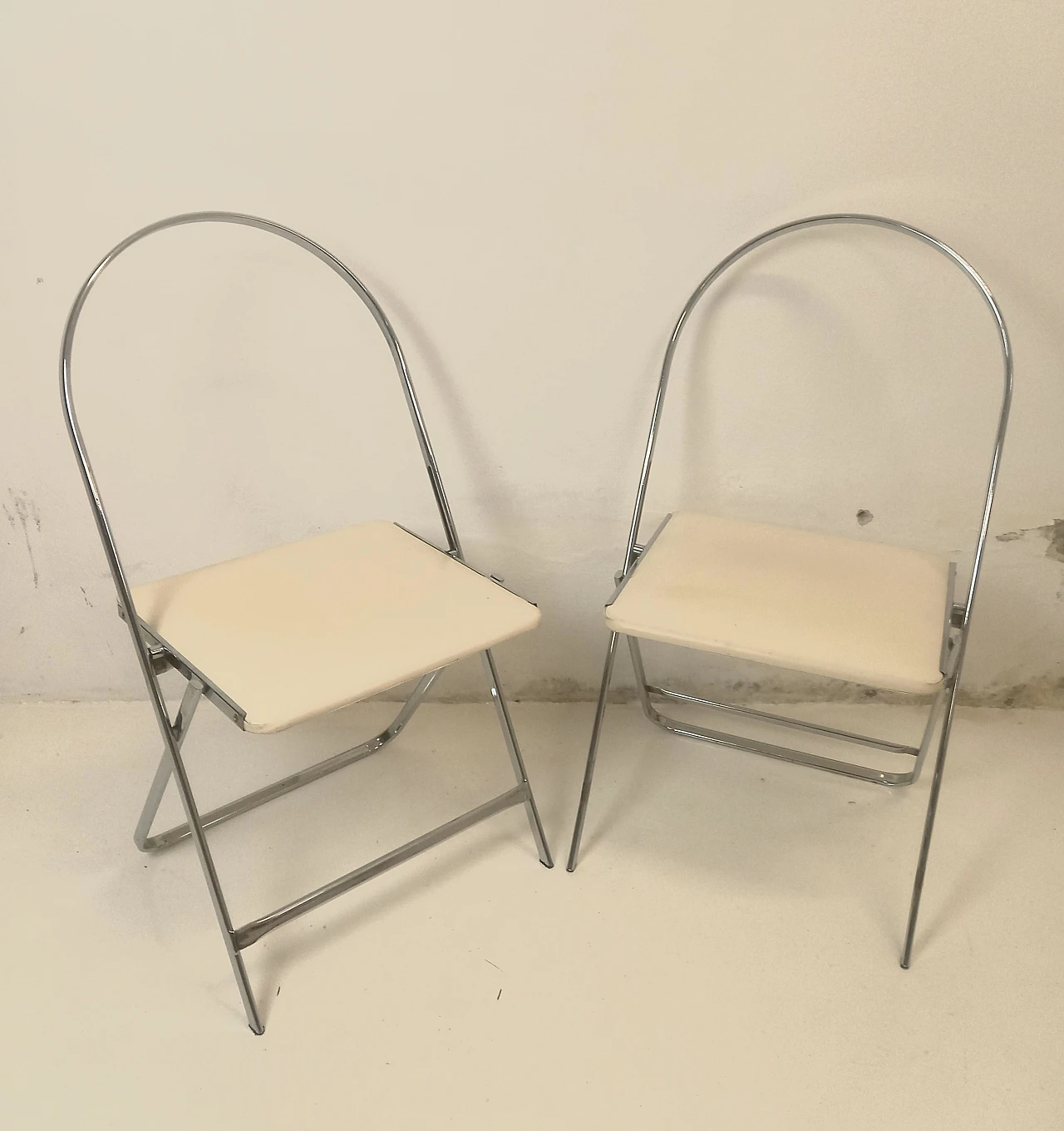 Pair of Aprilina folding chairs produced by Zanotta 1