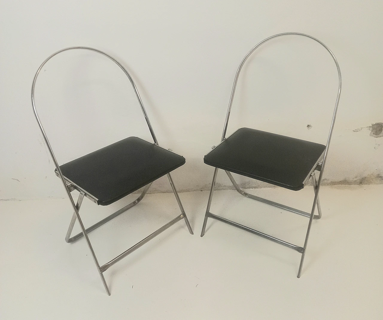 Pair of Aprilina Gae Aulenti chairs 1