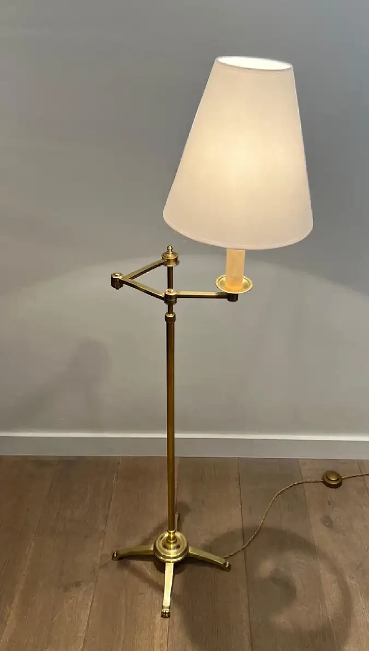 Brass removable reading lamp in the style of Maison Jansen, 1940s 11