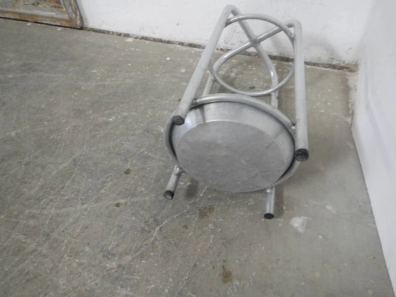 Aluminum umbrella stand 1970 1