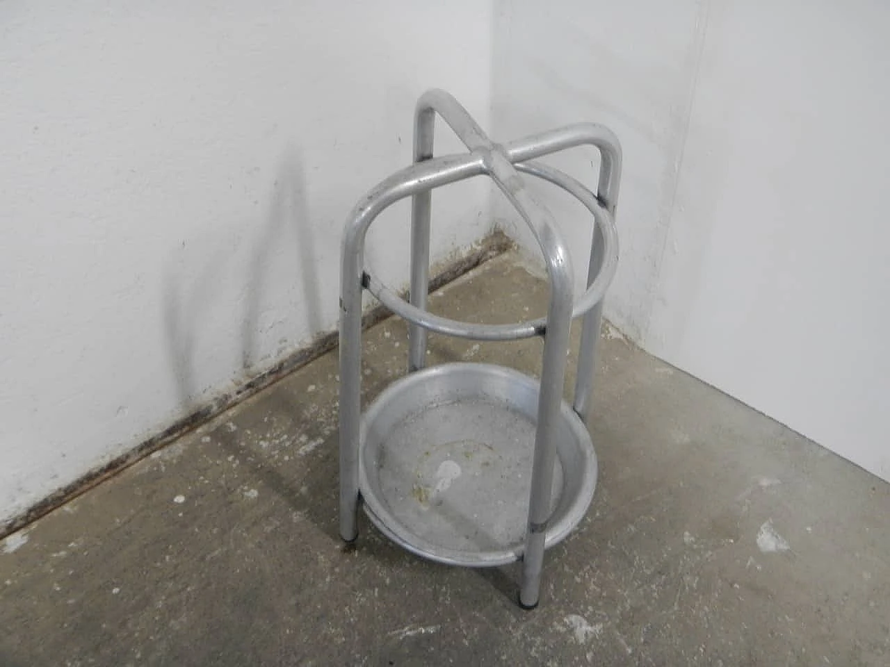 Aluminum umbrella stand 1970 7