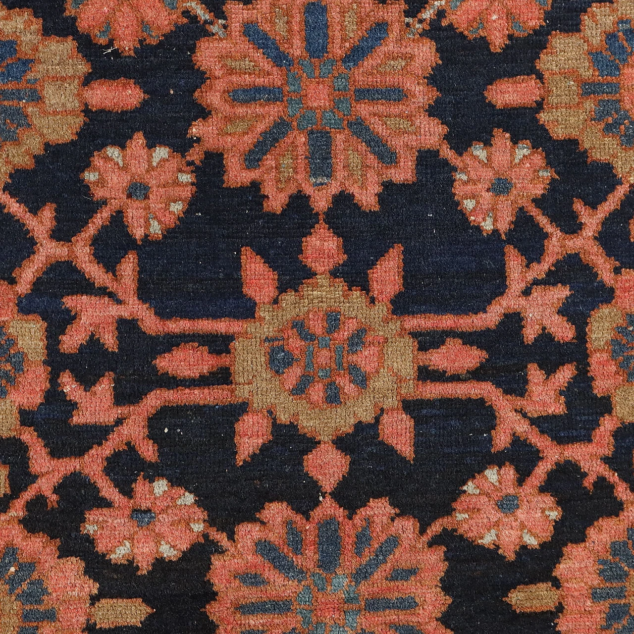 Malayer cotton and wool rug with heavy knot, late 20th century 3