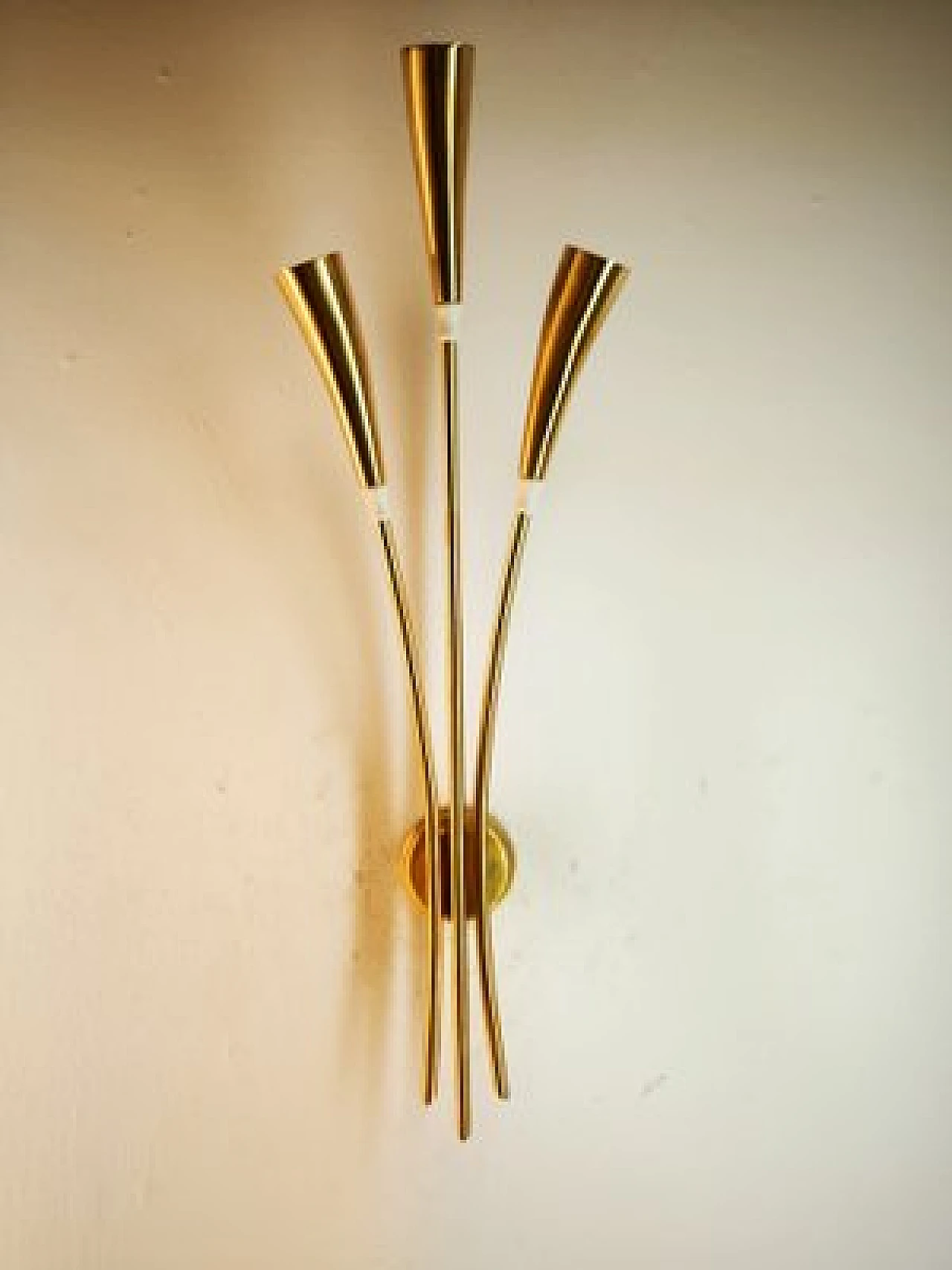 Brass wall light by Oscar Torlasco, 1950s 2