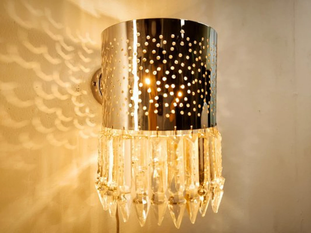 Wall light with crystals, 1970s 8