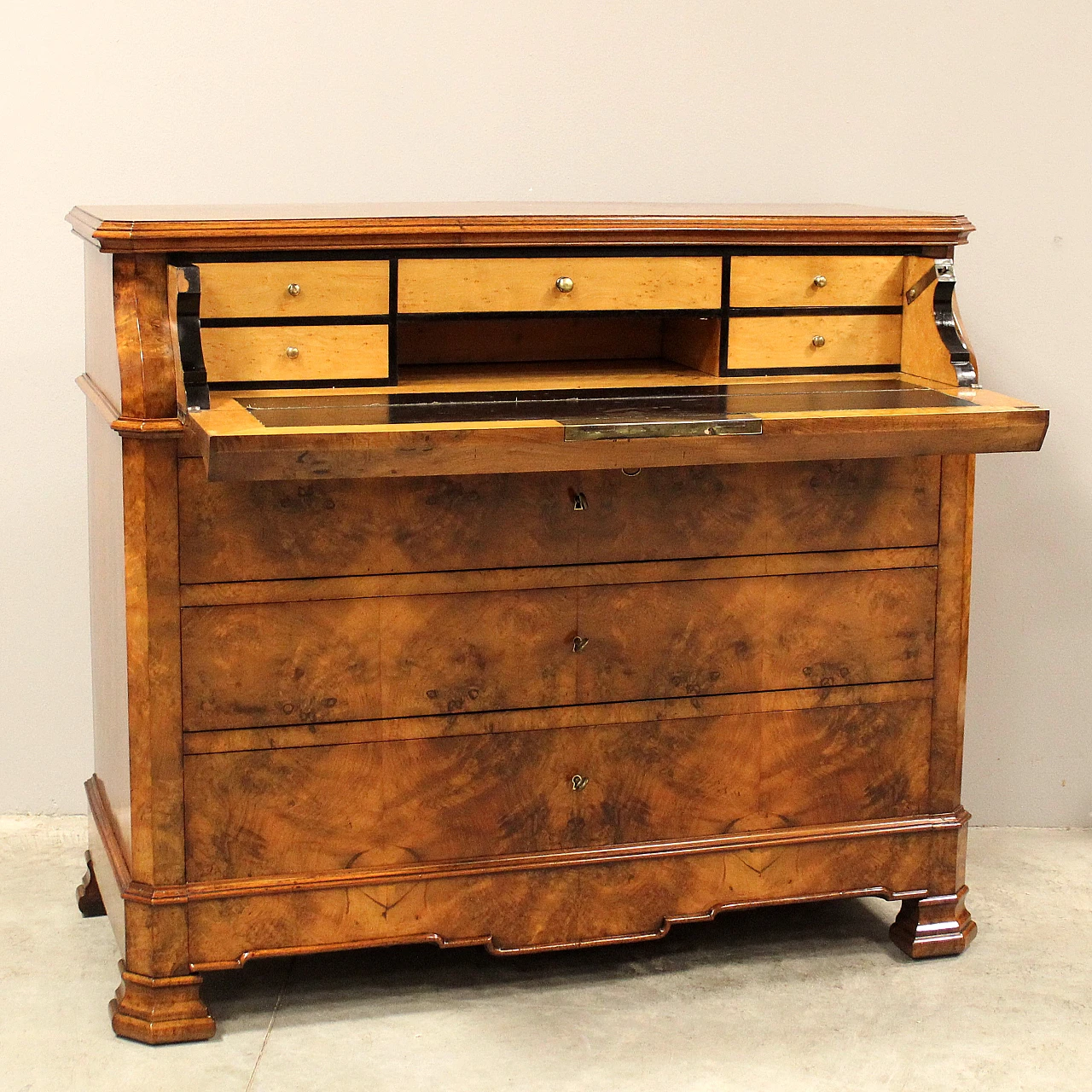 Louis Philippe flap chest of drawers in solid walnut, 19th century 3