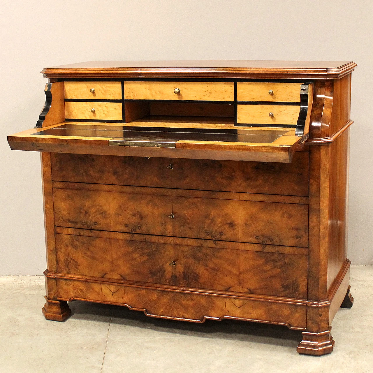 Louis Philippe flap chest of drawers in solid walnut, 19th century 4