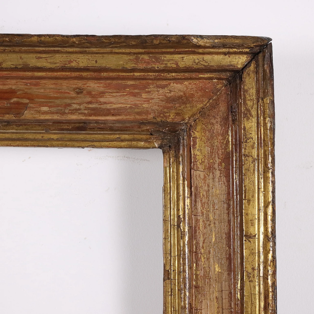 Antique Frame Gilded and Lacquered Wood Italy XVIII Century 4