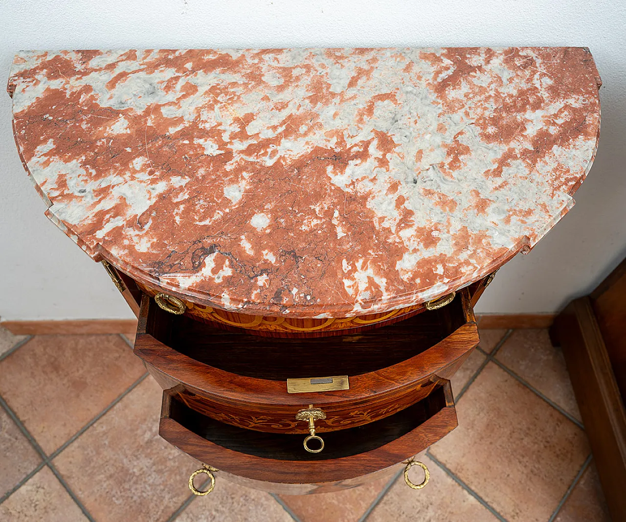 Demi lune Napoleon III chest of drawers in polychrome, '800 2