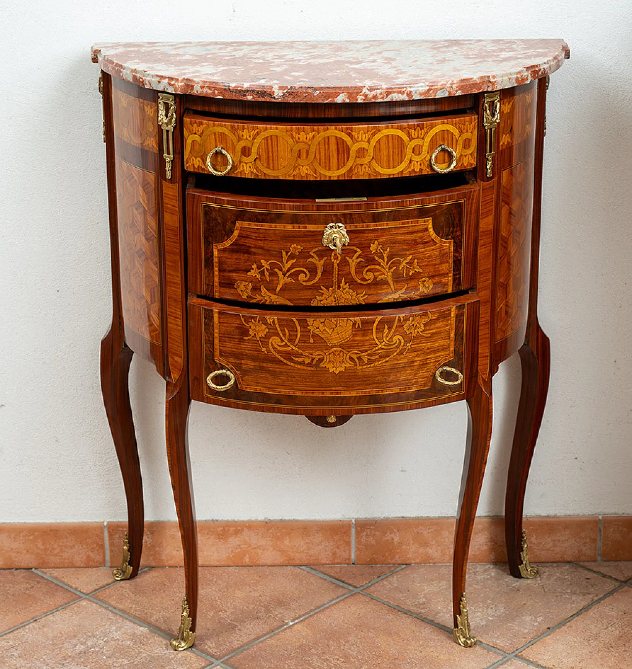 Demi lune Napoleon III chest of drawers in polychrome, '800 7