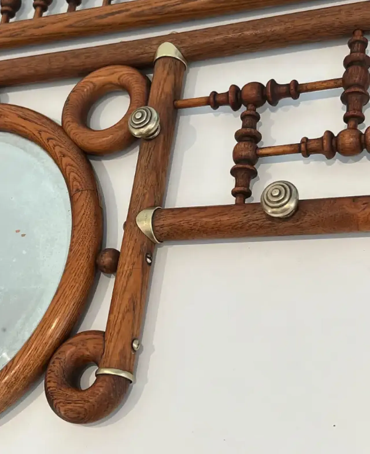 Wall-mounted coat rack in wood and curved brass, early 20th century 7