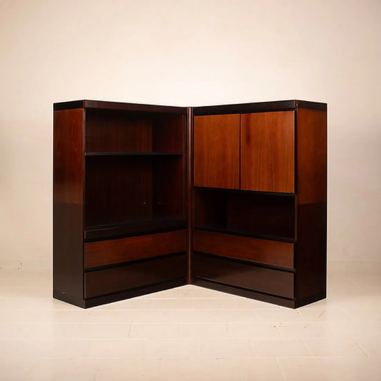 Pair of ‘S11’ cabinets and bar by Angelo Mangiarotti, 1960s 2