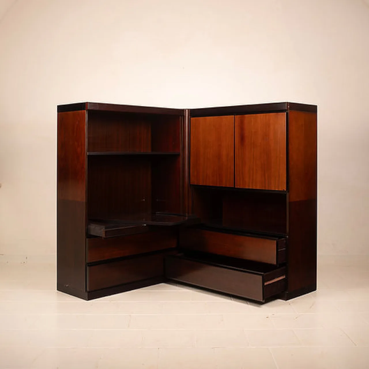 Pair of ‘S11’ cabinets and bar by Angelo Mangiarotti, 1960s 3