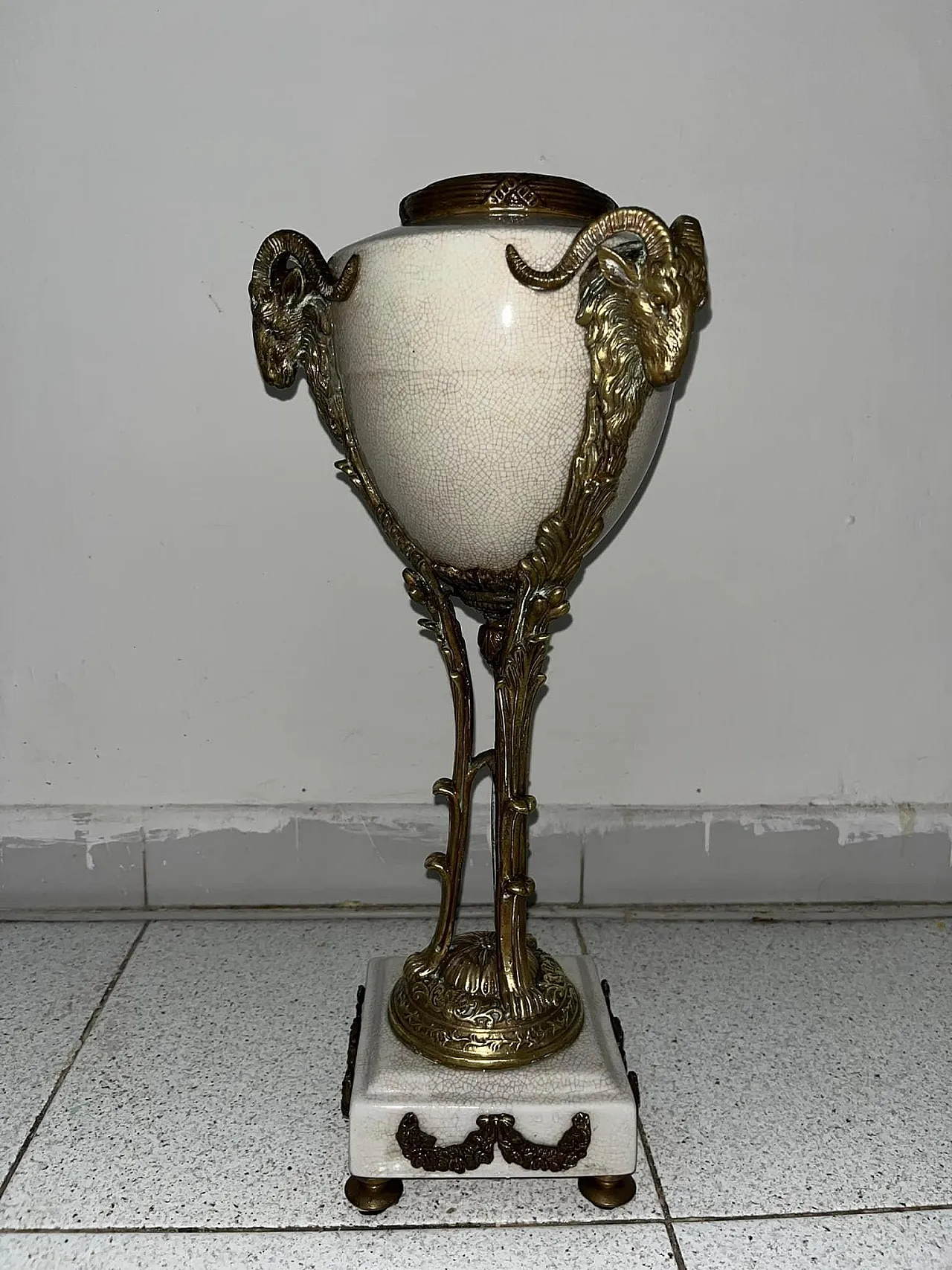 Vaso on ceramica e bronzo, '900 2