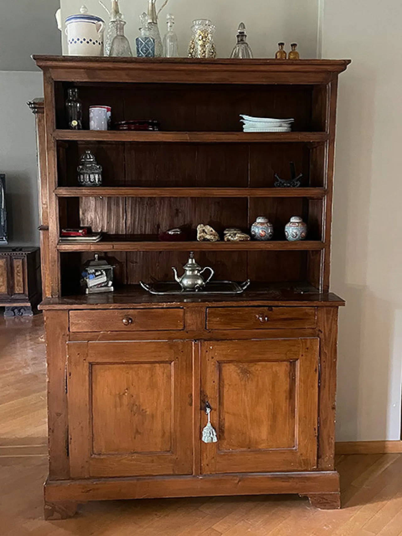 Credenza alta con piattaia, '800 1