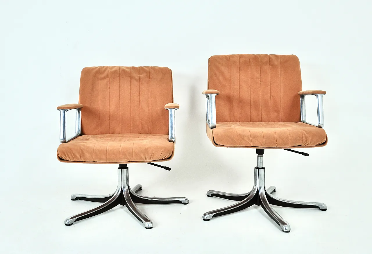 P126 Office Chairs by Osvaldo Borsani for Tecno, 1970s, set of 2 8