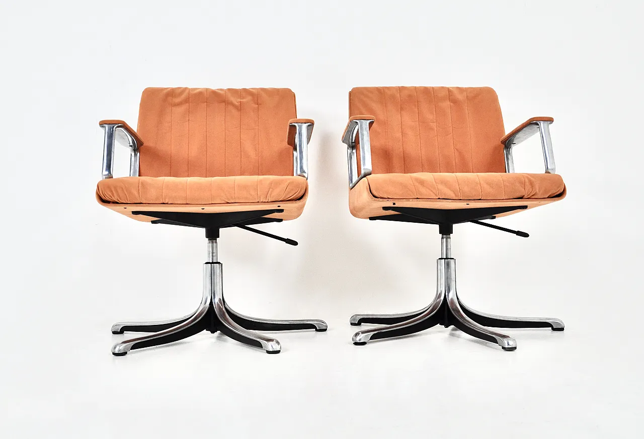 P126 Office Chairs by Osvaldo Borsani for Tecno, 1970s, set of 2 9